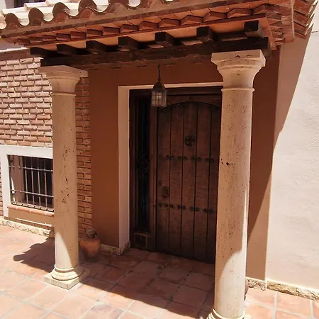 Deluxe Silhouse * Nerja