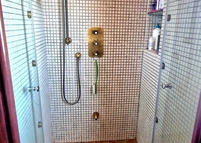 Deluxe Silhouse نيرخا