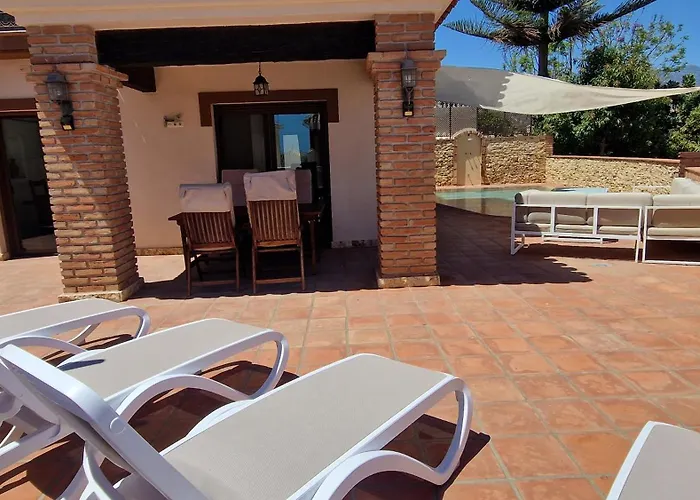 Deluxe Silhouse Villa Nerja