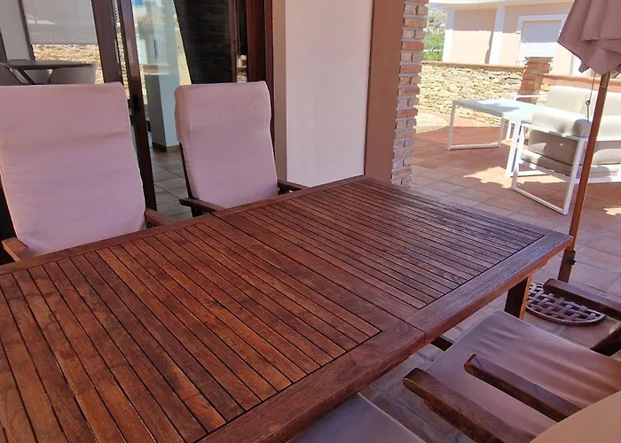 Deluxe Silhouse Nerja