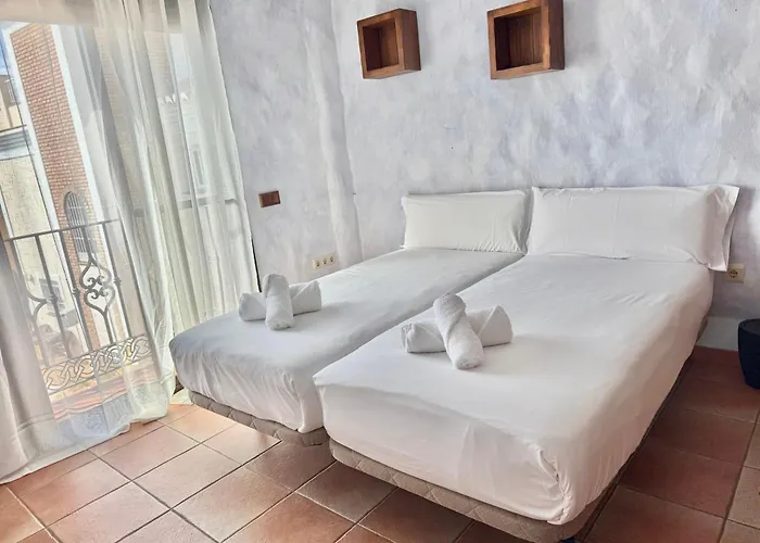 Deluxe Silhouse * Nerja